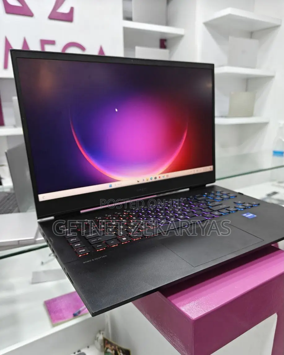 New Laptop HP Omen 17 16GB Intel Core I7 SSD 1T