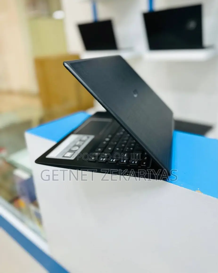 New Laptop Acer Aspire E5-511p 4GB Intel Celeron SSD 72GB