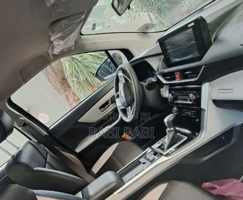 Toyota Vellfire 2023 Gray