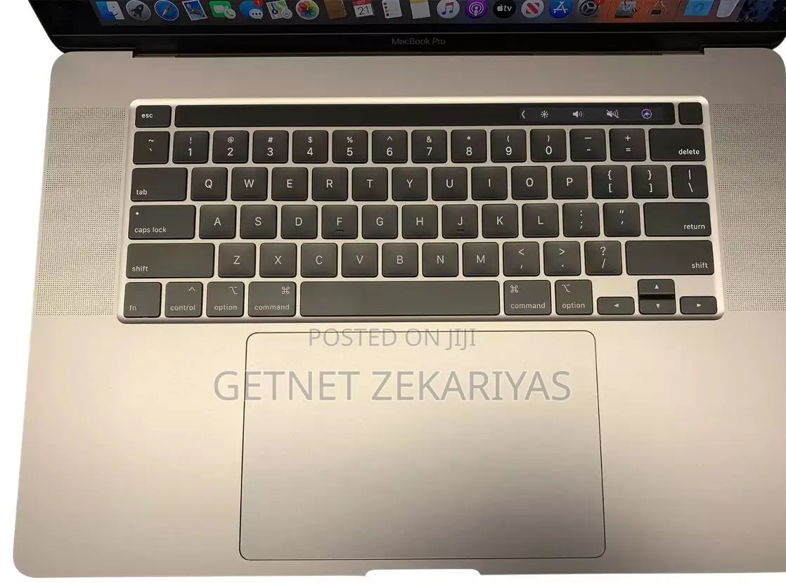 New Laptop Apple MacBook Pro 2018 32GB Intel Core I7 SSD 1T