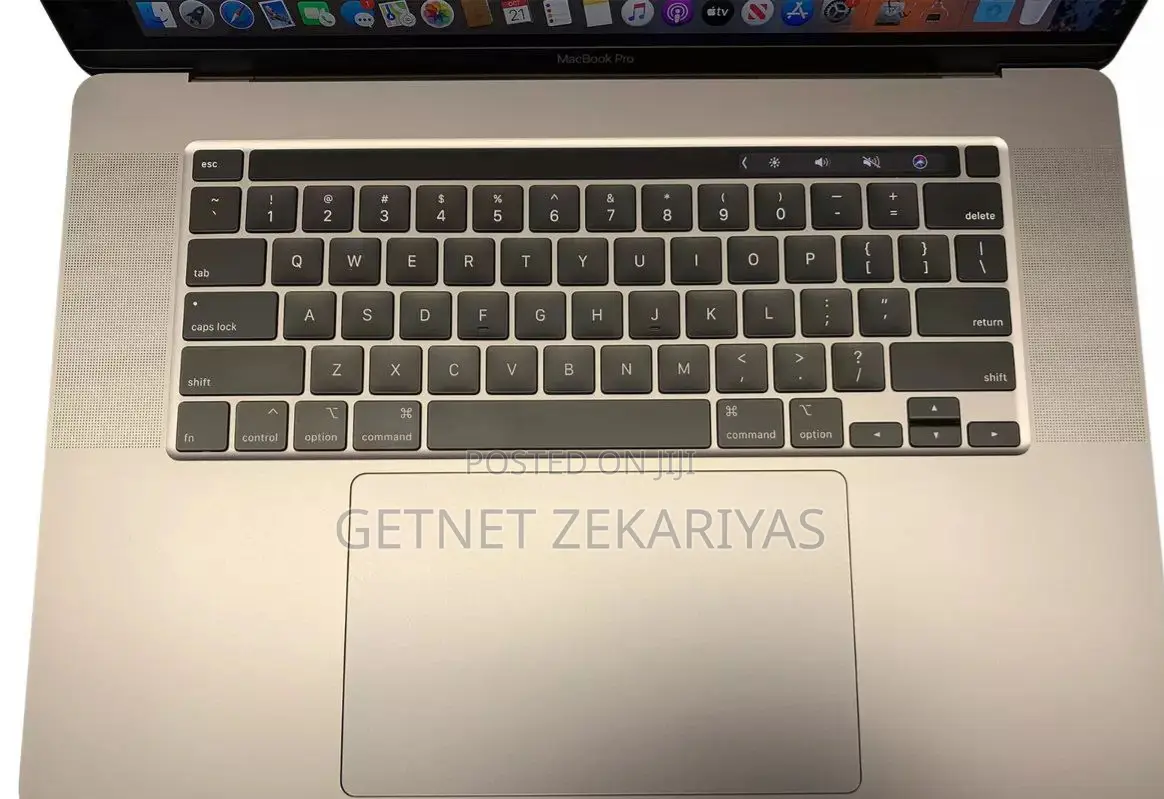 New Laptop Apple MacBook Pro 2019 16GB Intel Core I9 SSD 256GB