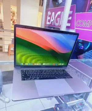 New Laptop Apple MacBook Pro 2019 16GB Intel Core I9 SSD 256GB