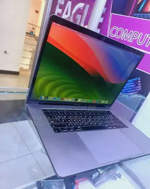 New Laptop Apple MacBook Pro 2019 16GB Intel Core I9 SSD 1T