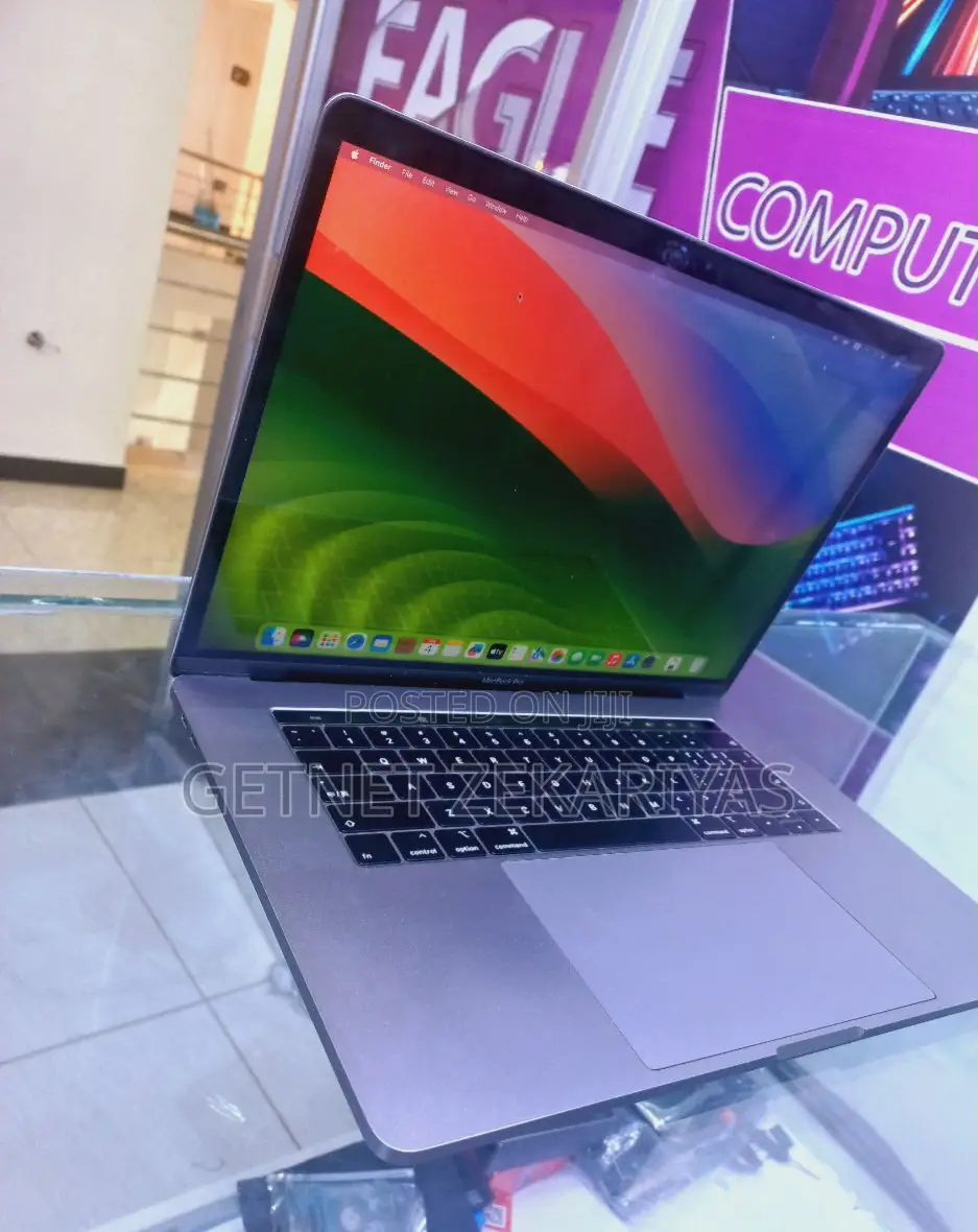 New Laptop Apple MacBook Pro 2019 16GB Intel Core I9 SSD 1T