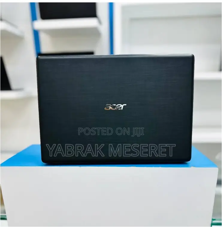 New Laptop Acer 4GB Intel Xeon HDD 60GB