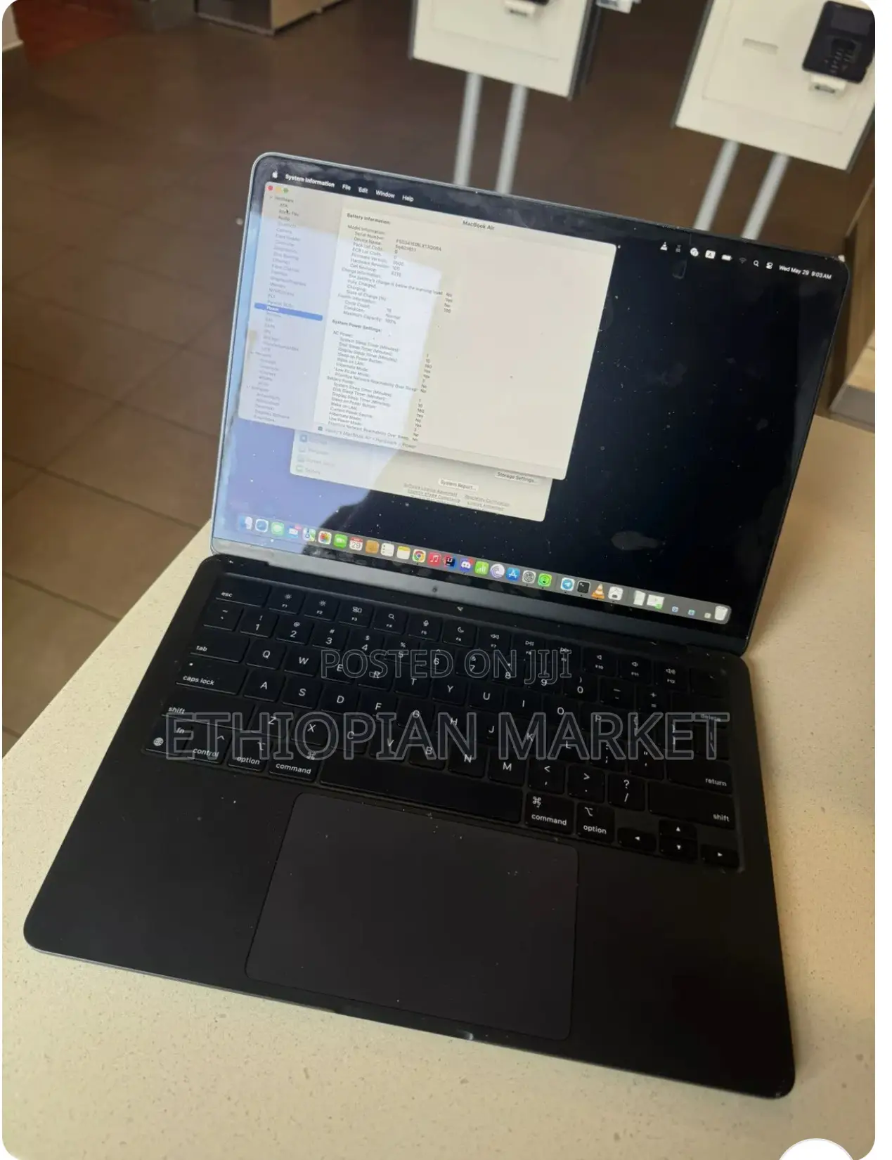Laptop Apple MacBook Air 2022 M2 8GB Apple M1 SSD 256GB