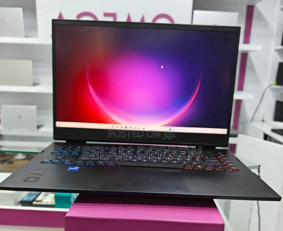 New Laptop HP Omen 17 16GB Intel Core I7 SSD 1T