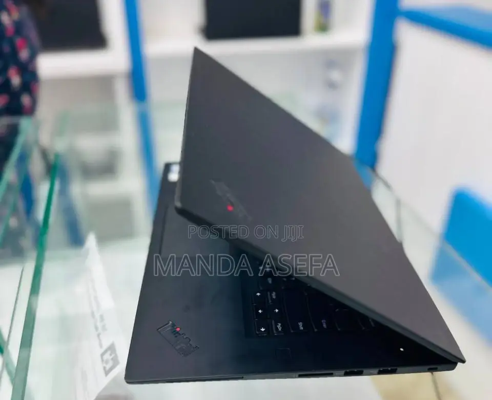 New Laptop Lenovo ThinkPad Yoga 16GB Intel Core I7 SSD 512GB