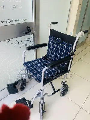 Foldable Small Size Wheelchair Wheelchair Wheelchair New Pac