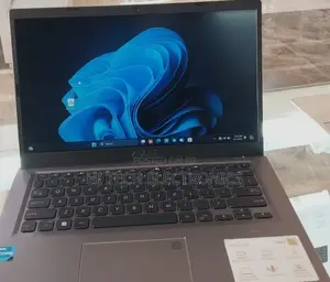 Photo - New Laptop Asus VivoBook 15 X505BA 4GB Intel Core I3 SSD 128GB