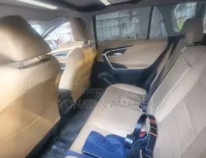 Toyota RAV4 2020 Purple