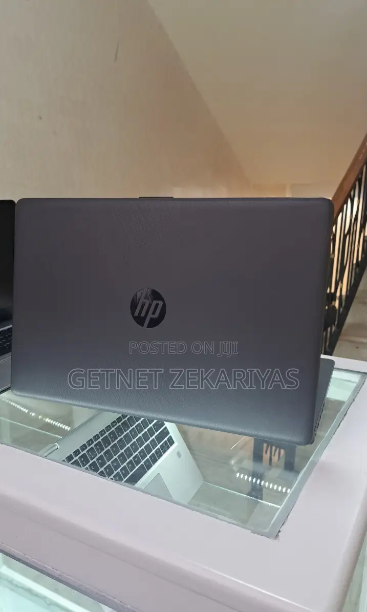 New Laptop HP Stream Notebook 8GB Intel Core I5 HDD 1T