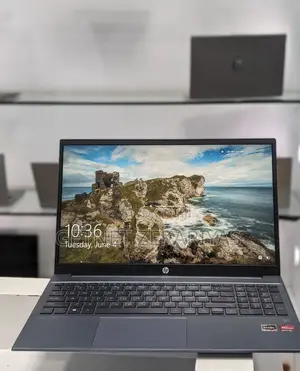 New Laptop HP Pavilion 15 16GB AMD Ryzen 7 SSD 512GB