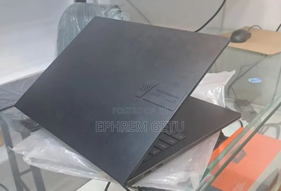 New Laptop Asus VivoBook 15 X505BA 16GB AMD Ryzen 9 SSD 1T