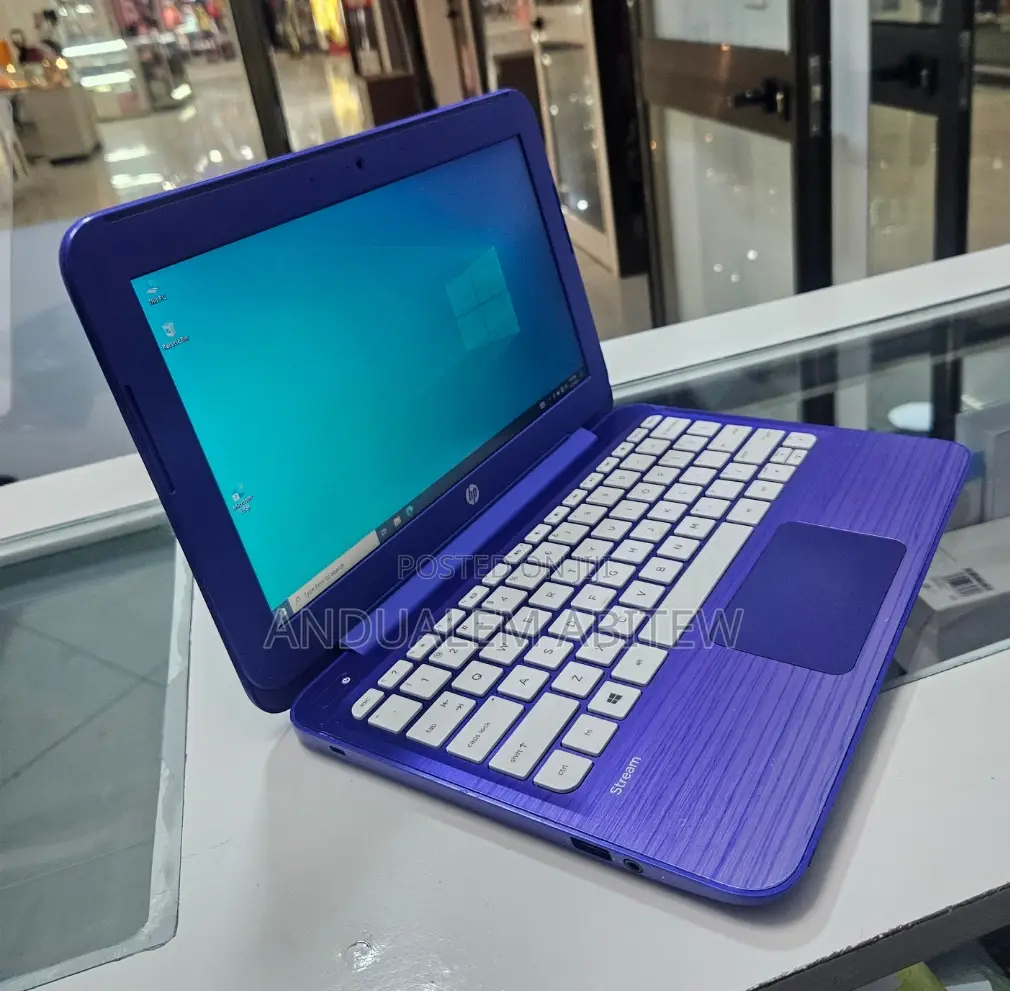 New Laptop HP Stream Notebook 2GB Intel Pentium SSD 32GB