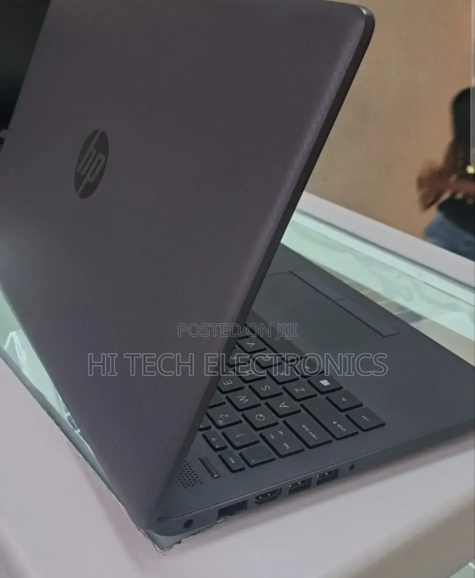 New Laptop HP Stream Notebook 8GB Intel Core I5 HDD 1T