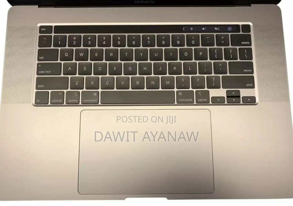 New Laptop Apple MacBook Pro 2018 32GB Intel Core I7 SSD 1T