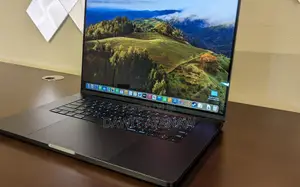 New Laptop Apple MacBook Pro 2019 16GB Intel Core I9 SSD 256GB