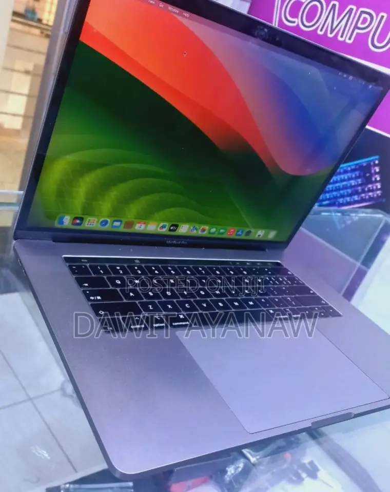 New Laptop Apple MacBook Pro 2019 16GB Intel Core I9 SSD 1T