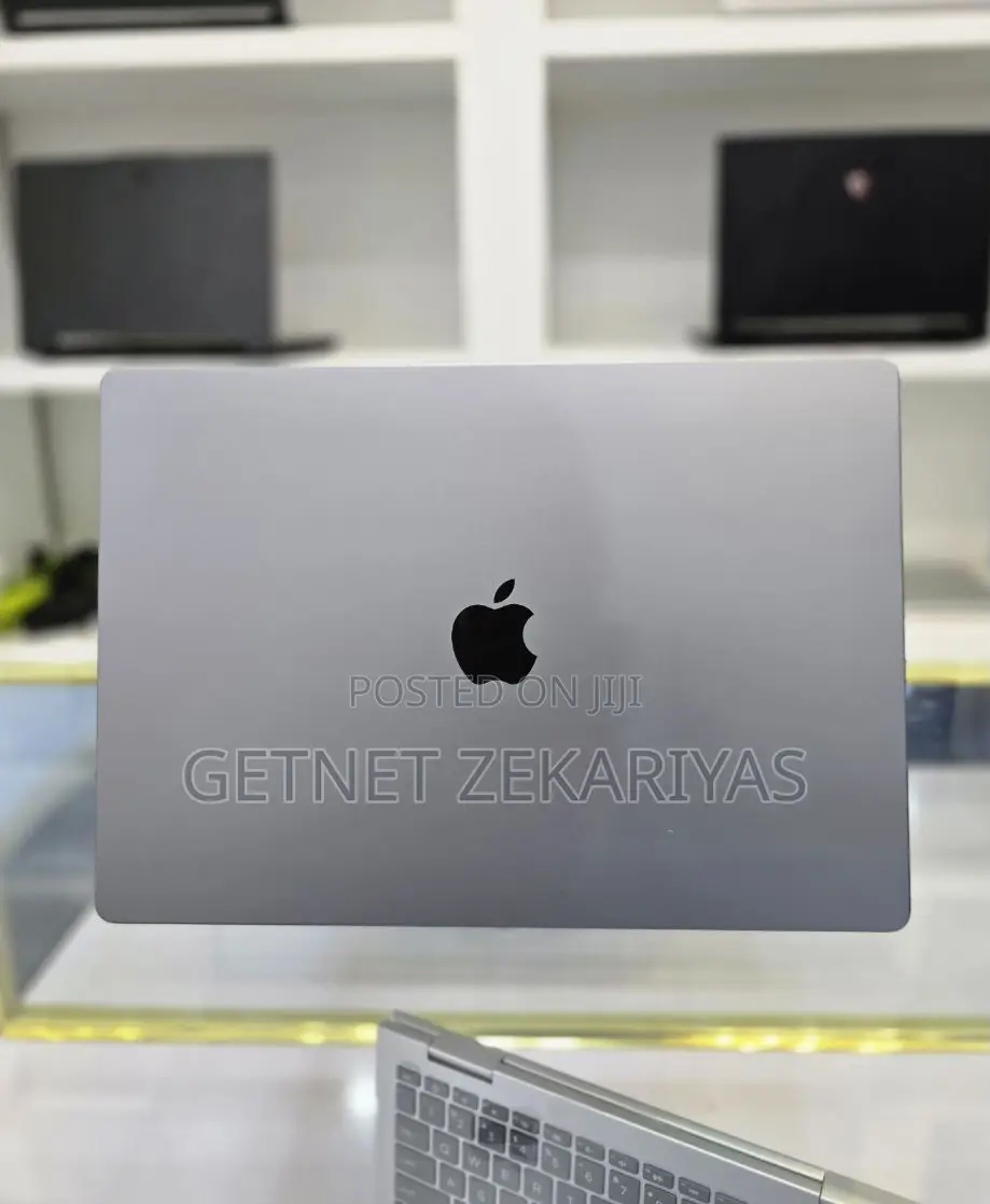 New Laptop Apple MacBook Pro 2019 32GB Intel Core I9 SSD 1T