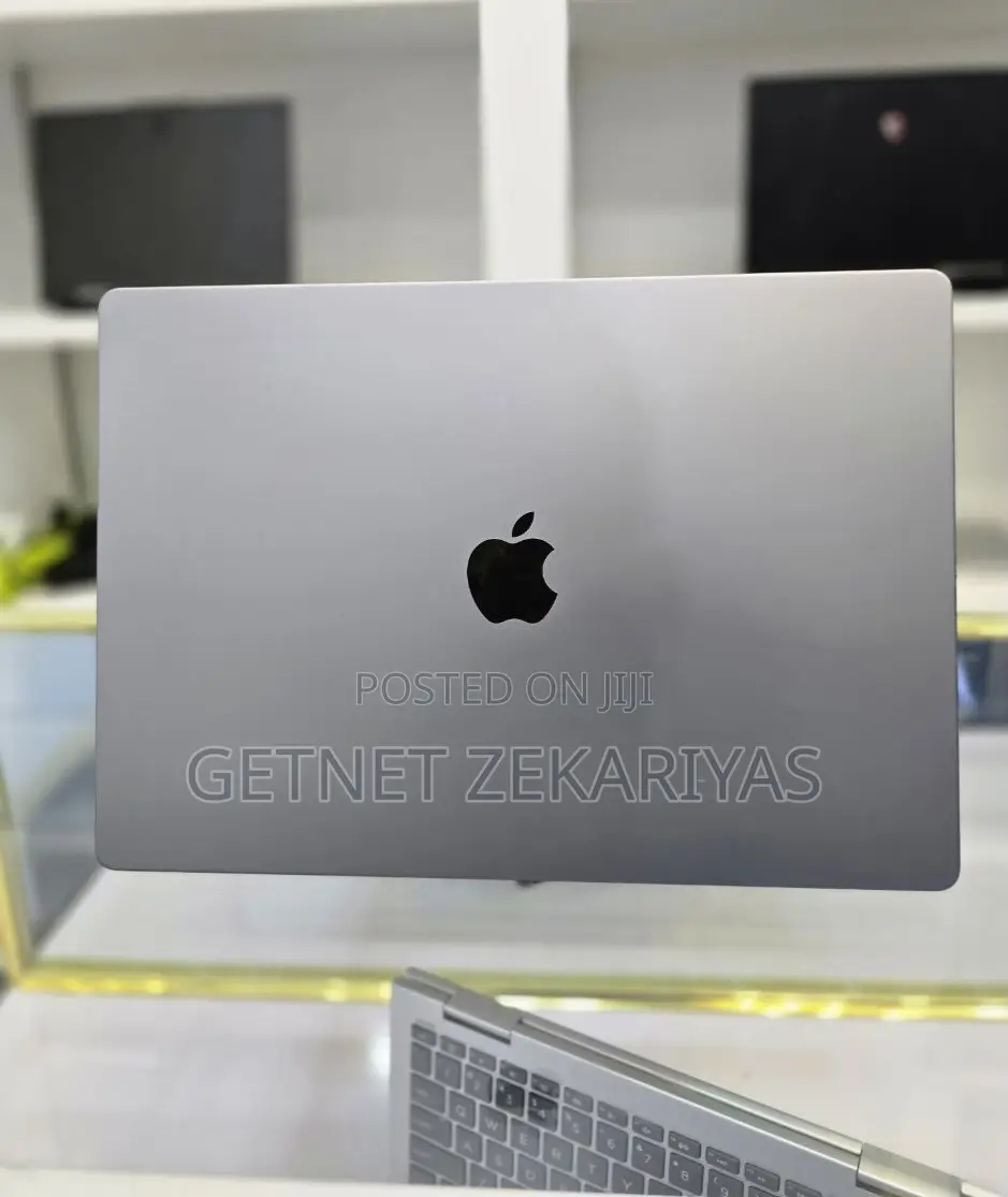 New Laptop Apple MacBook Pro 2019 32GB Intel Core I9 SSD 1T