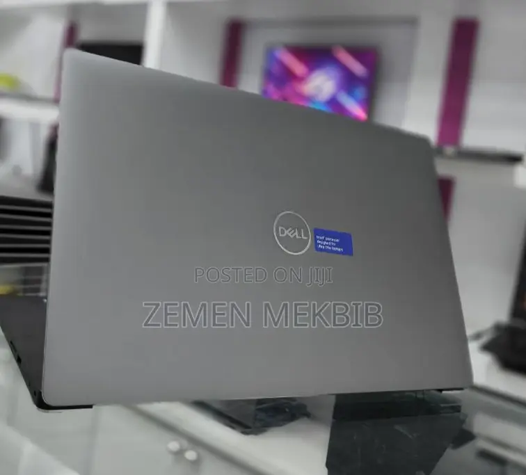 New Laptop Dell Precision 5540 16GB Intel Core I7 SSD 512GB