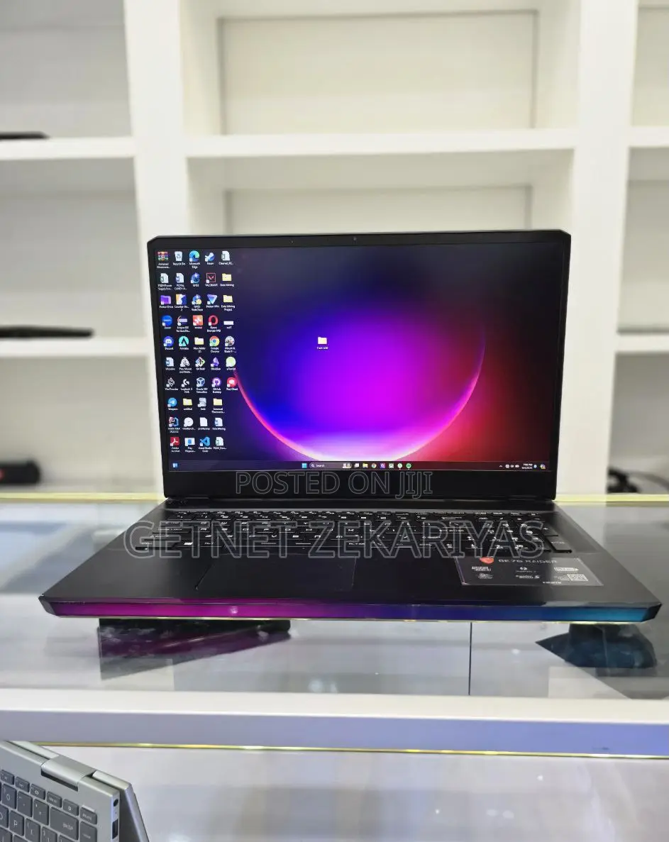 New Laptop MSI GE75 Raider 11UH 16GB Intel Core I7 SSD 1T