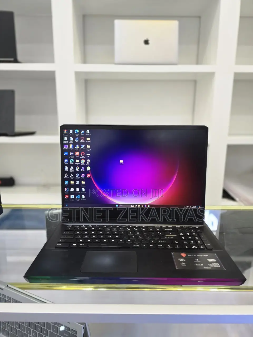 New Laptop MSI GE75 Raider 11UH 16GB Intel Core I7 SSD 1T