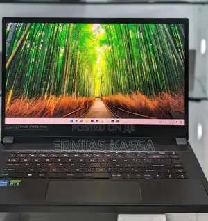 New Laptop MSI Creator 17 B11ue-224 16GB Intel Core I7 SSD 1T