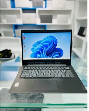 Photo - New Laptop Lenovo Ideapad 3 8GB Intel Core I3 SSD 256GB