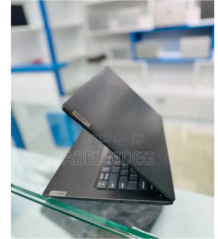 New Laptop Lenovo Ideapad 3 8GB Intel Core I3 SSD 256GB