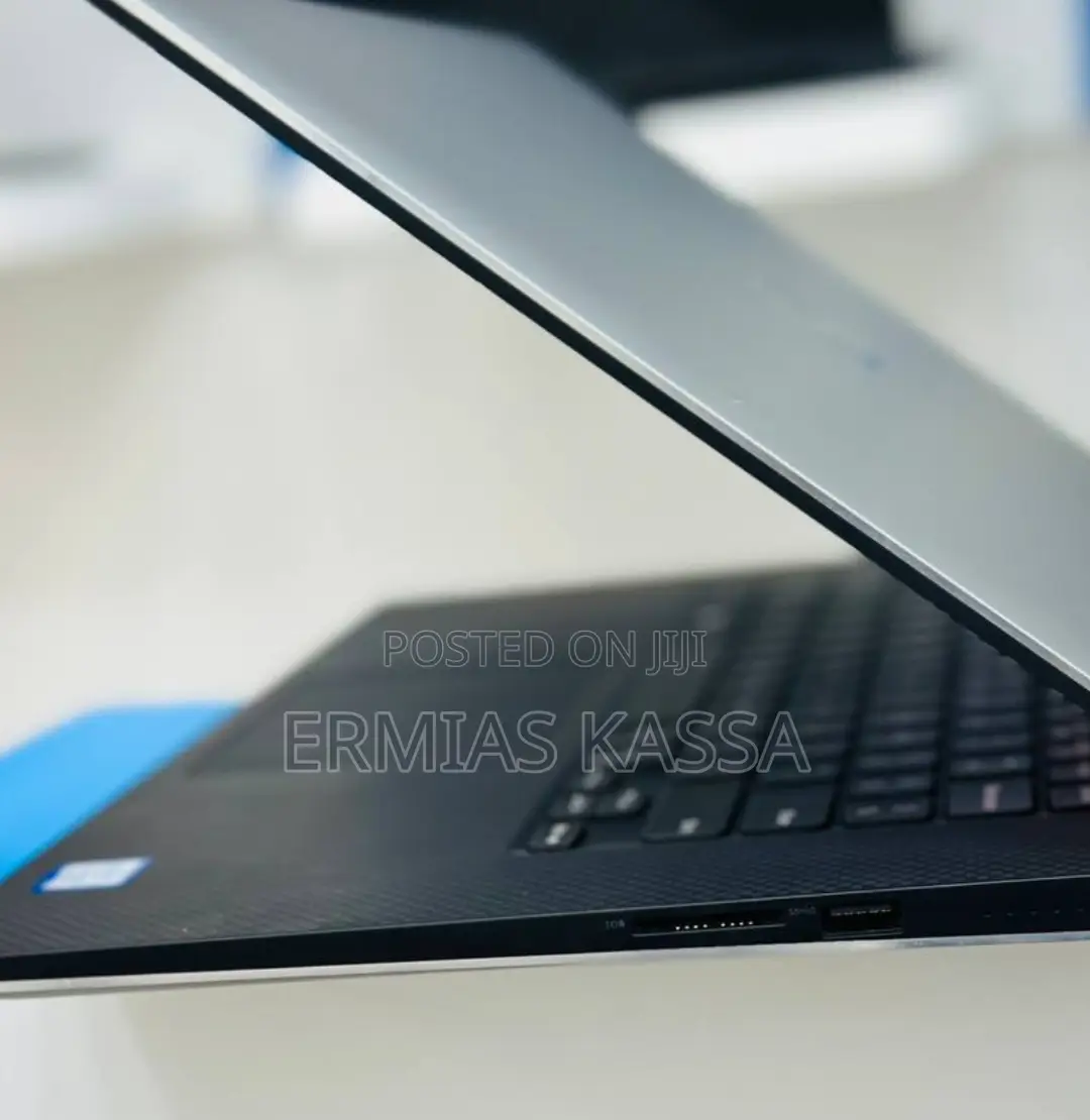 New Laptop Dell XPS 15 16GB Intel Core I7 SSD 512GB