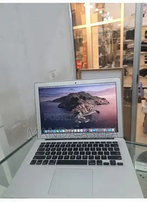 New Laptop Apple MacBook Air 8GB Intel Core I5 SSD 128GB