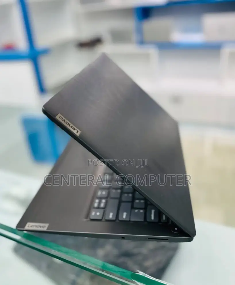 New Laptop Lenovo IdeaPad Z580 8GB Intel Core I5 SSD 256GB