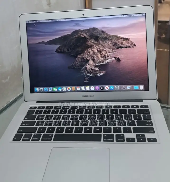 New Laptop Apple MacBook Air 2015 8GB Intel Core I5 SSD 128GB