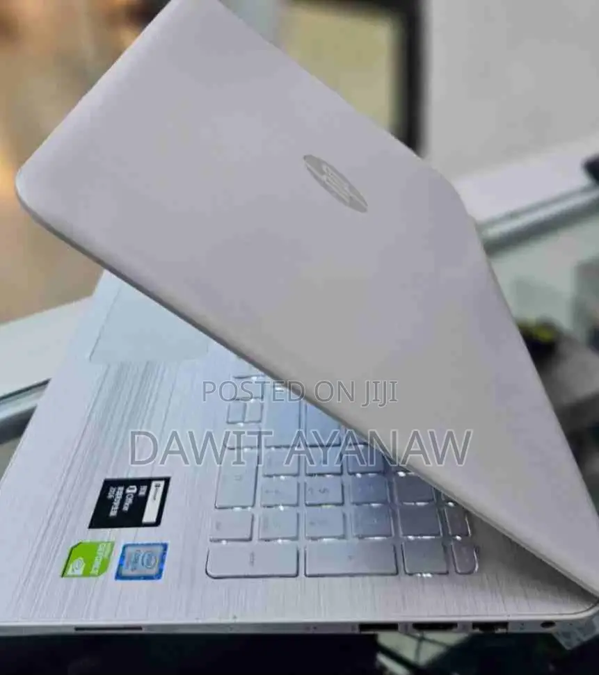 New Laptop HP Pavilion 15 8GB Intel Core I5 SSD 1T