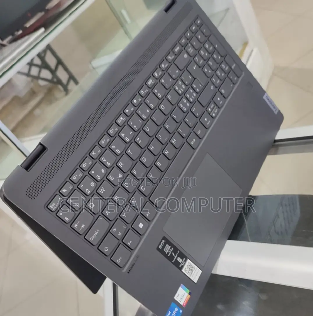 New Laptop Lenovo IdeaPad Flex 14 8GB Intel Core I5 SSD 512GB