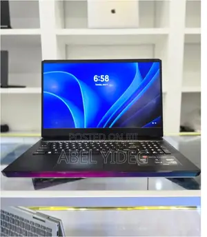 Laptop MSI Raider GE76 12UGS 18GB Intel Core I7 SSD 1T