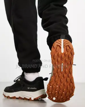 Photo - Columbia Mens Hatana Max Outdry Shoe