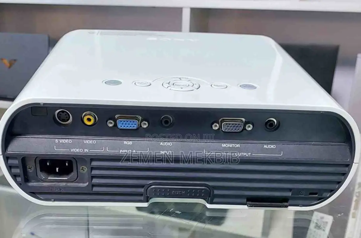 Sony VPL Es7 Projector