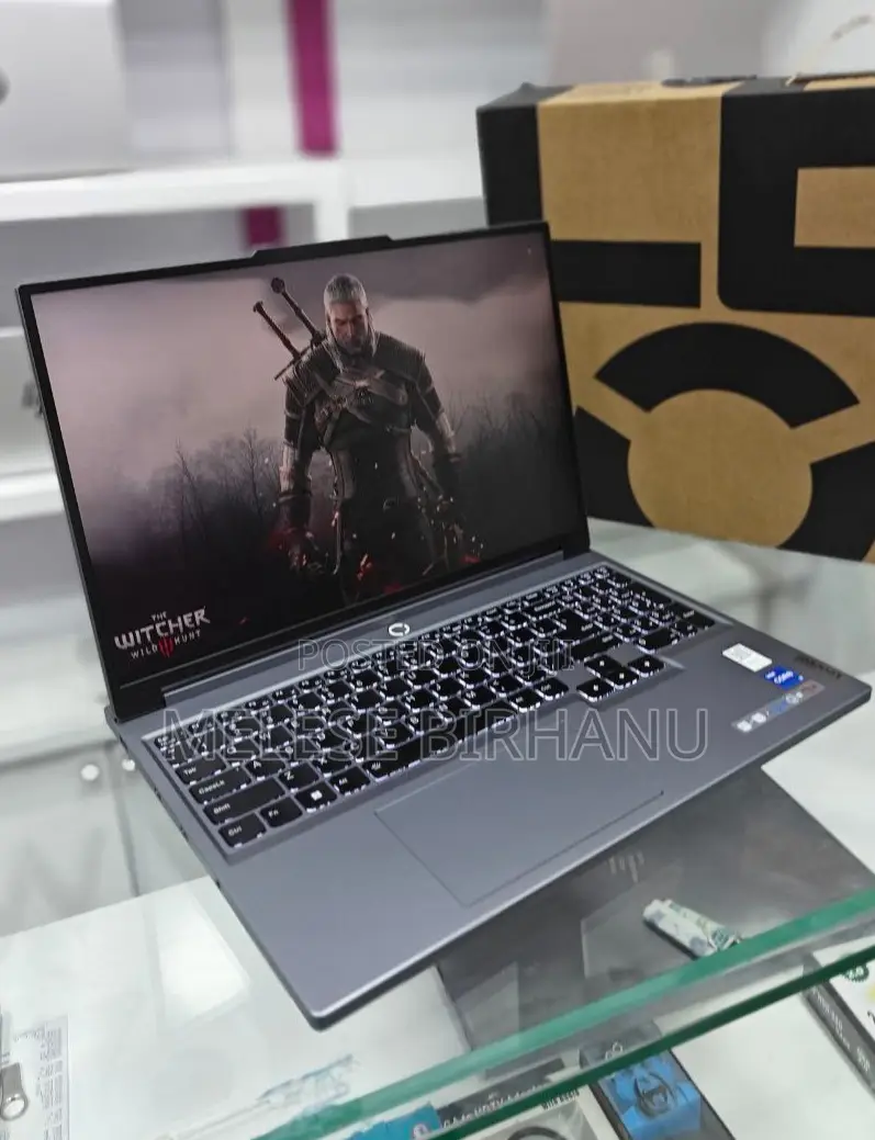 New Laptop Lenovo Legion 7 16GB Intel Core I7 SSD 1T