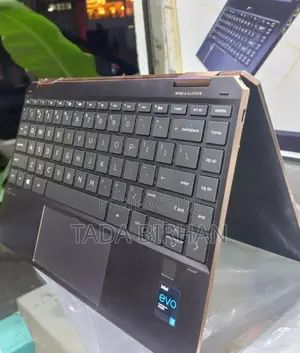 Photo - New Laptop HP Spectra 13 12GB Intel Core I5 HDD+SSD 512GB