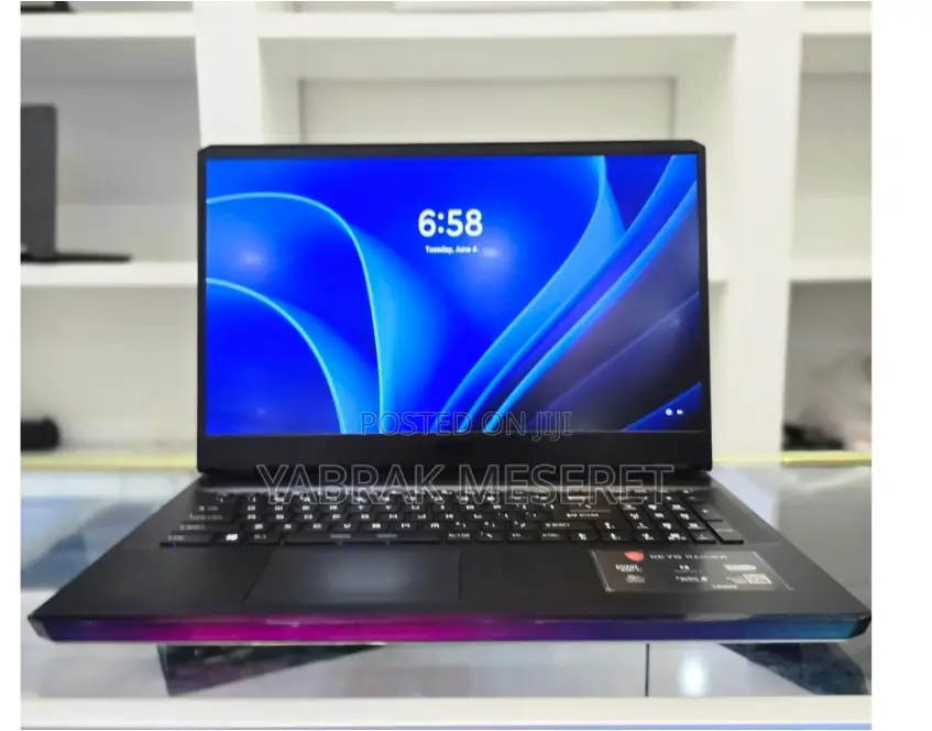 New Laptop MSI Katana GF76 16GB Intel Core I7 SSD 1T
