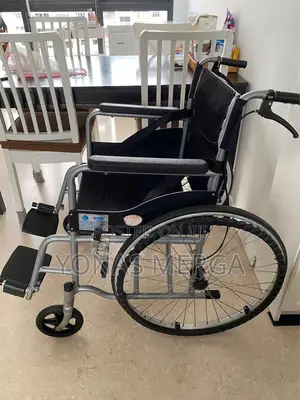 Wheelchair/የጨርቅ ዊልቼር/Wheelchair/Gt Medit
Wheelchair
Foldable