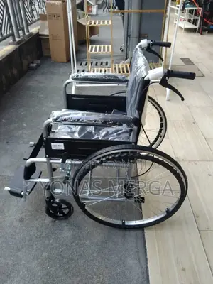 Wheelchair/New Wheelchair for Up to 150kg Person/Wheelchair