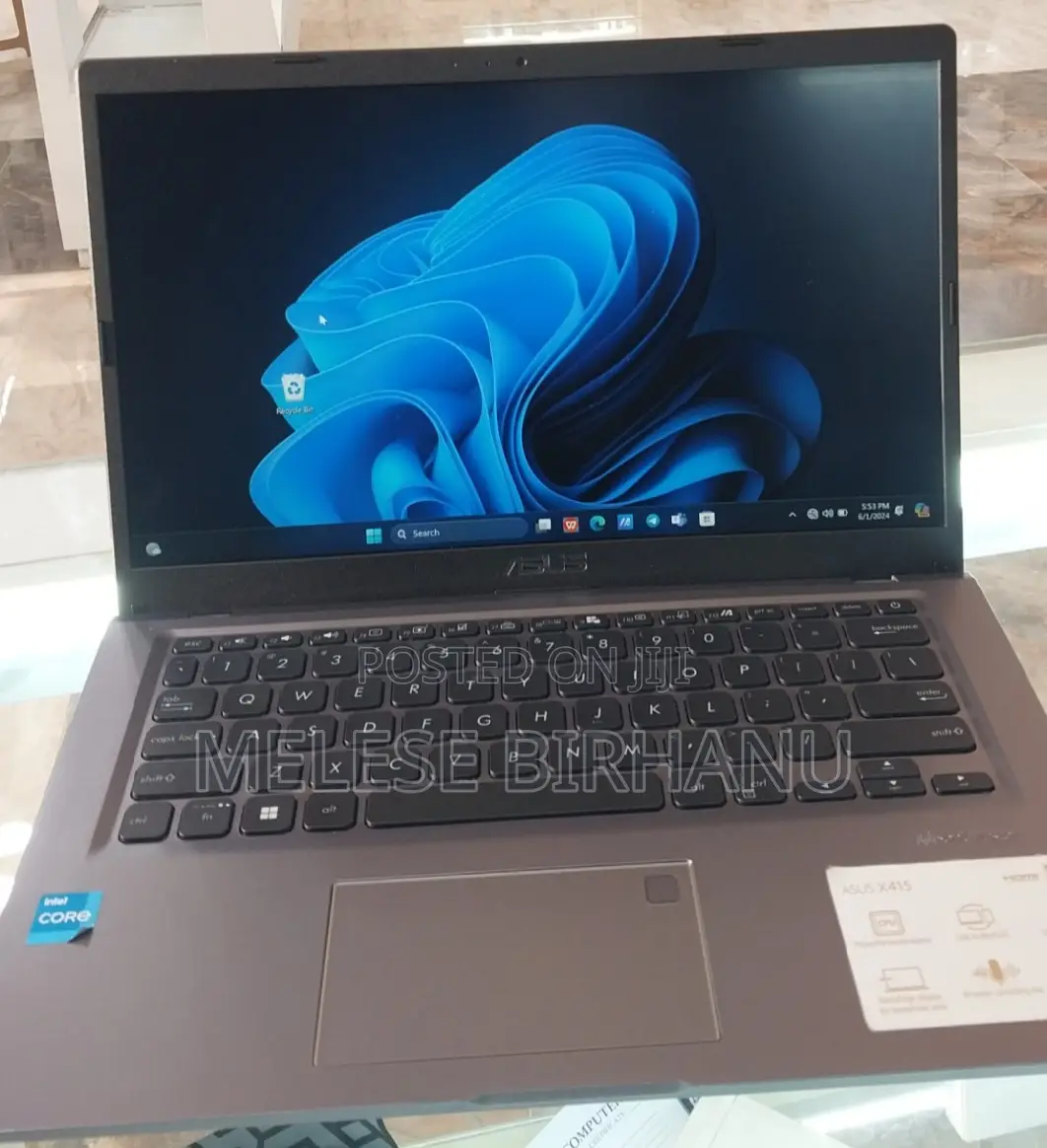 New Laptop Asus VivoBook E403NA 4GB Intel Core I3 SSD 128GB