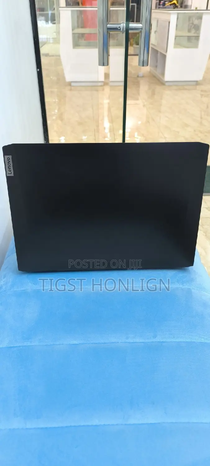 New Laptop Lenovo 16GB AMD Ryzen 5 SSD 512GB