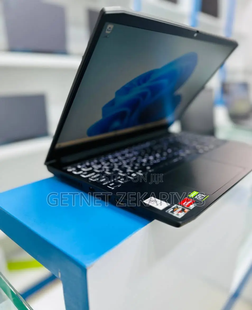 New Laptop Lenovo IdeaPad Y470p 16GB AMD Ryzen 5 SSD 512GB