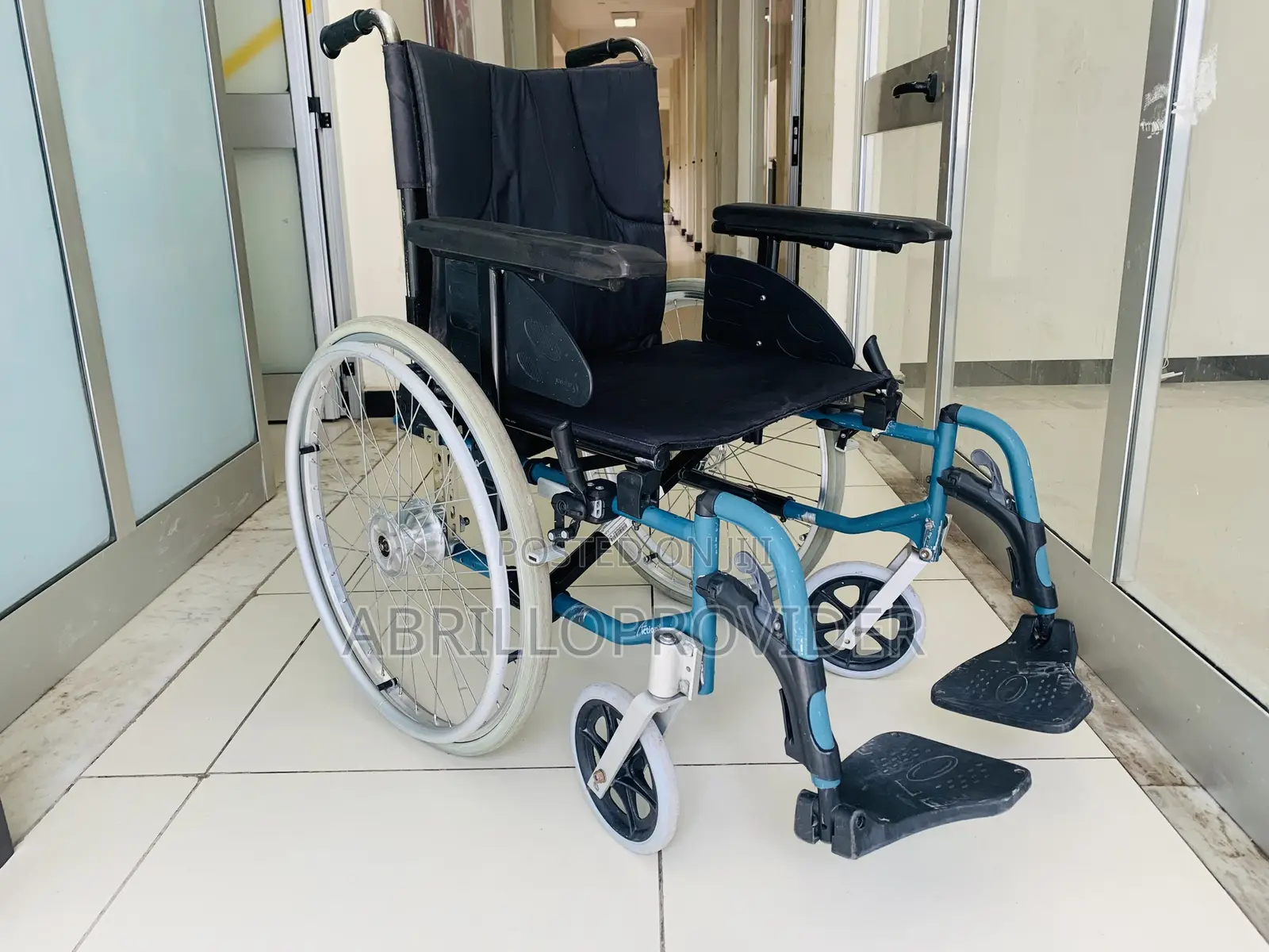 Large Size Wheelchair%Wheelchair%Used%*Wheelchair*Wheelchair