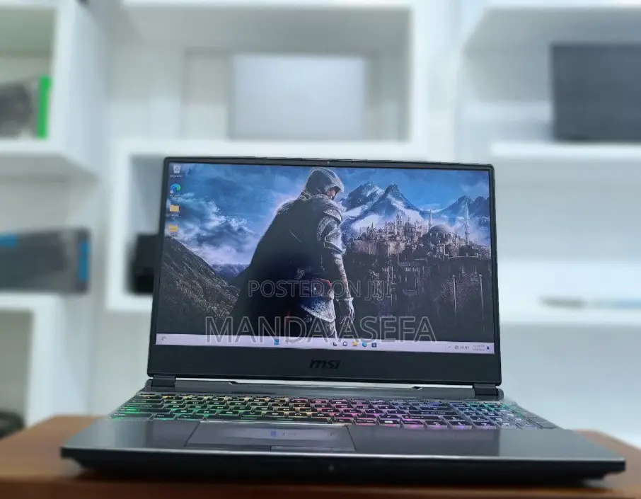 New Laptop MSI 16GB Intel Core I7 SSD 512GB